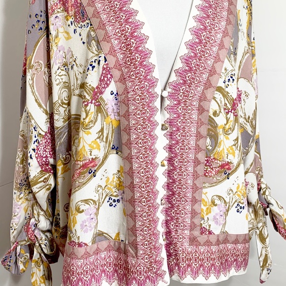 SOLD-NWT Free People Tie Sleeve Kimono Blouse - Picture 3 of 7